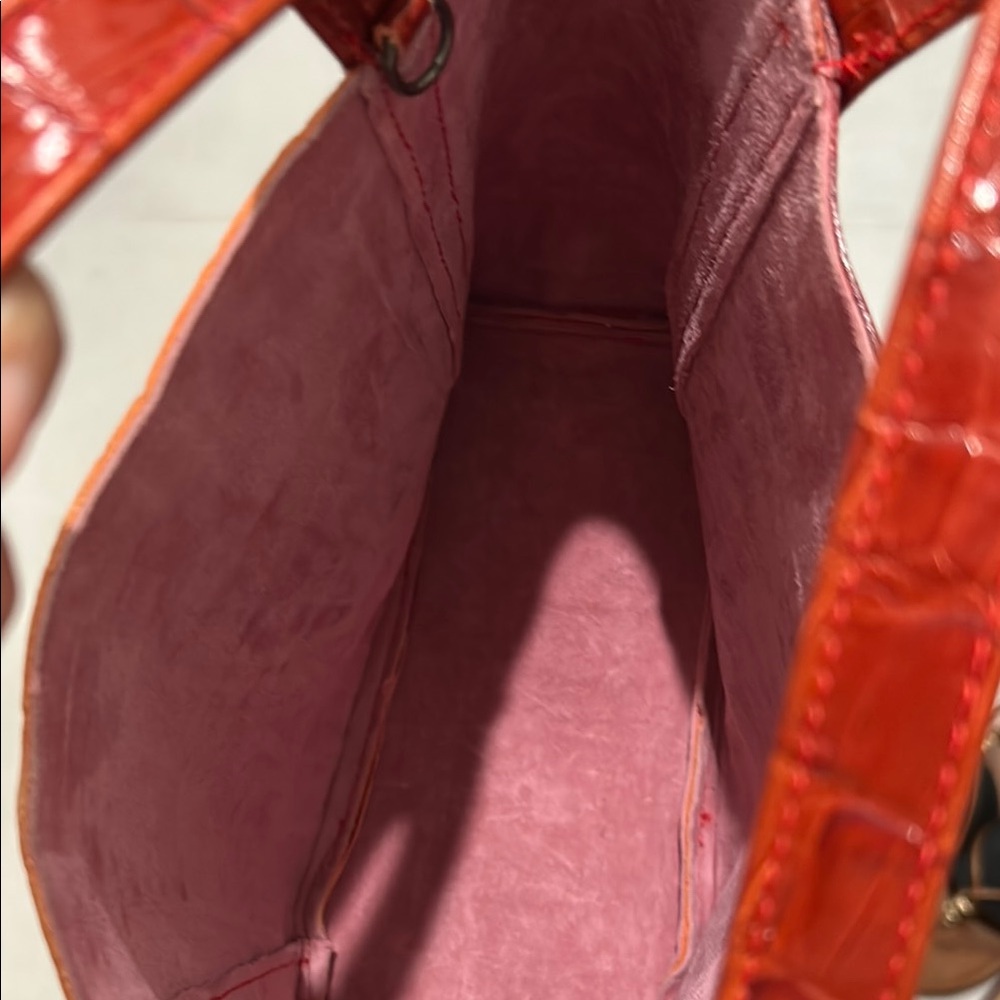 FAUX Croc-Embossed Leather Tote Bag - Red - Picture 6 of 16